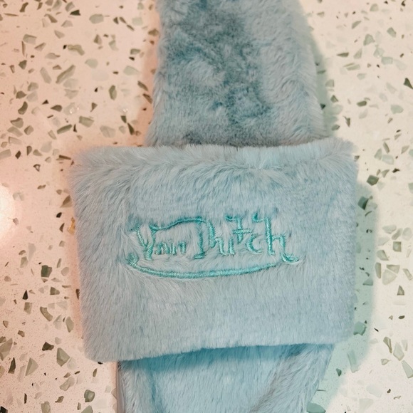 NWT Von Dutch Blue Faux Fur Slides size 10 - Picture 5 of 8